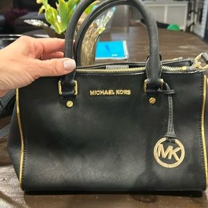 Michael Kors hand bag